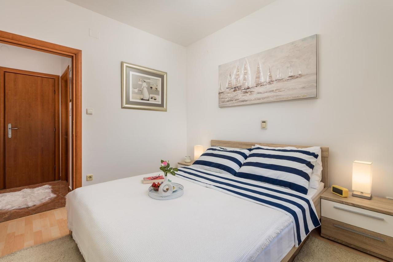 אופטיה Light Summer Apartment With A Swimming Pool מראה חיצוני תמונה